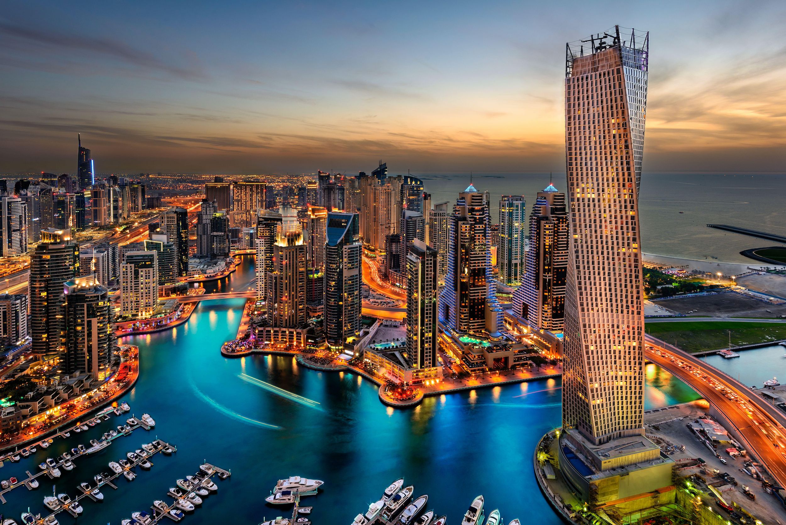 Dubai Marina gallery image 9