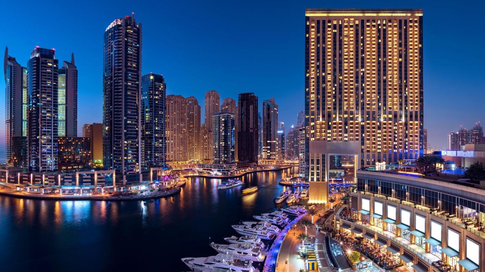Dubai Marina gallery image 2