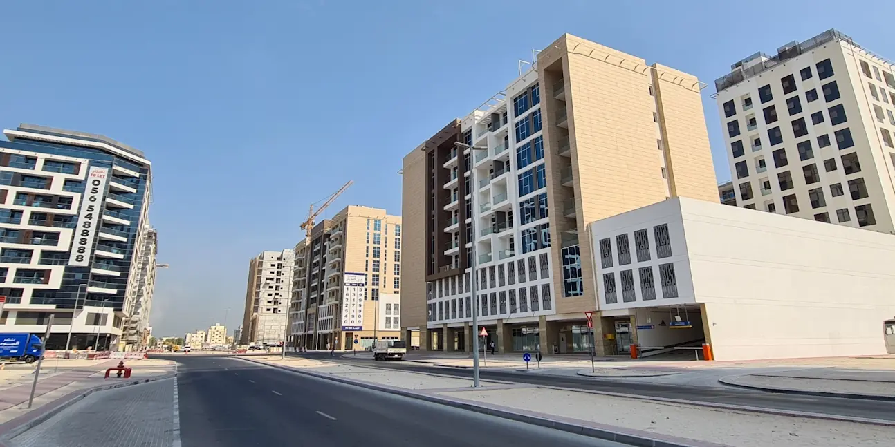 Plot For Sale In Jumeirah Garden City, Dubai image 3